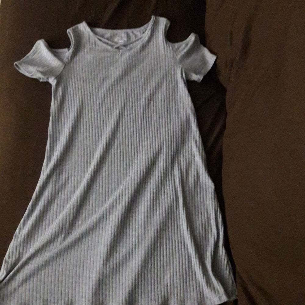 A grey dress